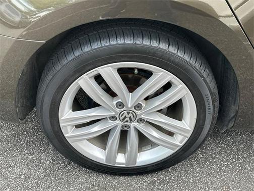 2019 Volkswagen Passat 2.0T Wolfsburg