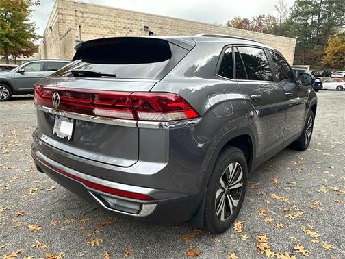 2024 Volkswagen Atlas Cross Sport 2.0T SE