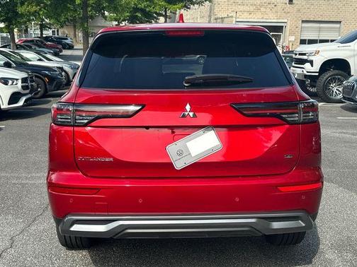 Diamond Red 2025 Mitsubishi Outlander SE