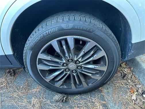 2017 Cadillac XT5 Premium Luxury