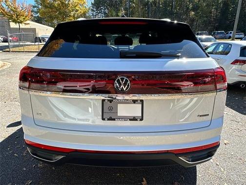 2026 Volkswagen Atlas Cross Sport 2.0T SE