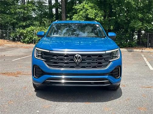 2025 Volkswagen Atlas Cross Sport 2.0T SEL Premium R-Line