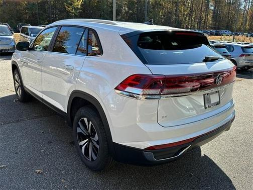 2026 Volkswagen Atlas Cross Sport 2.0T SE