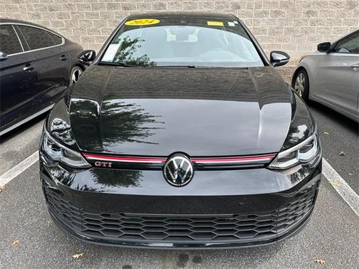 2024 Volkswagen Golf GTI 2.0T SE