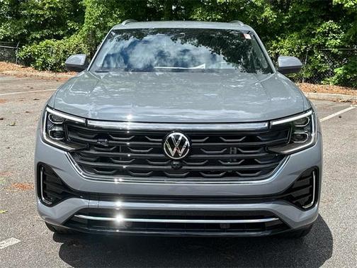2025 Volkswagen Atlas Cross Sport 2.0T SEL Premium R-Line