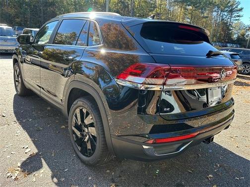 2026 Volkswagen Atlas Cross Sport 2.0T SE