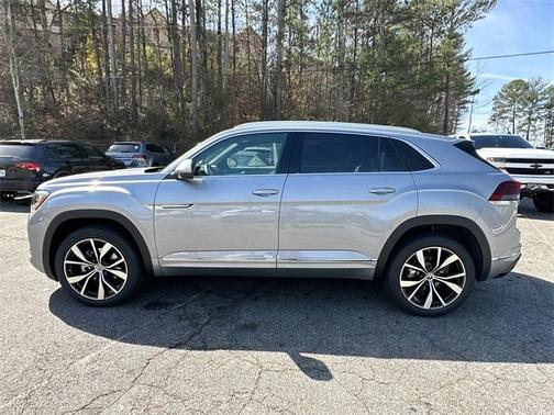 2025 Volkswagen Atlas Cross Sport 2.0T SEL Premium R-Line