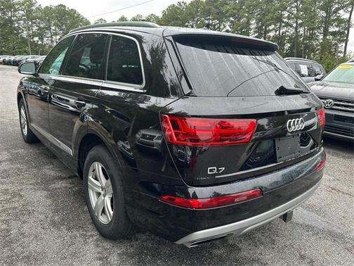 2019 Audi Q7 45 Premium Plus