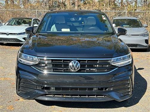 2023 Volkswagen Tiguan 2.0T SE R-Line Black