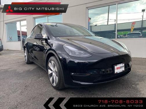 2023 Tesla Model Y Long Range Dual Motor All-Wheel Drive
