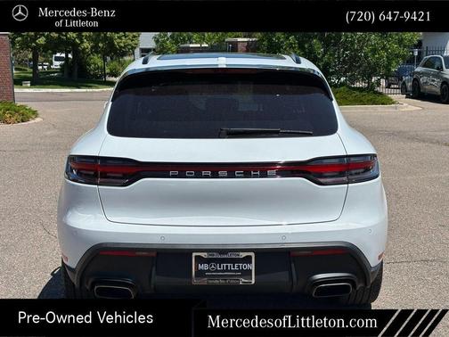 2022 Porsche Macan Base