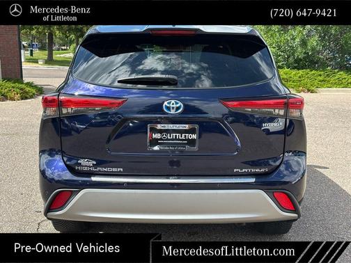 2021 Toyota Highlander Hybrid Platinum