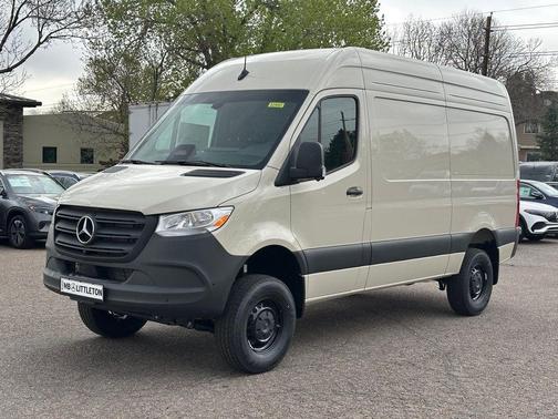 2025 Mercedes-Benz Sprinter 2500 Standard Roof