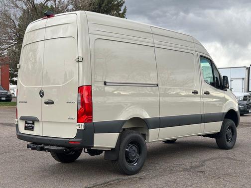 2025 Mercedes-Benz Sprinter 2500 Standard Roof