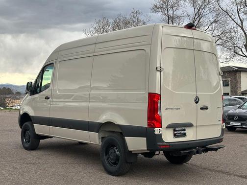 2025 Mercedes-Benz Sprinter 2500 Standard Roof