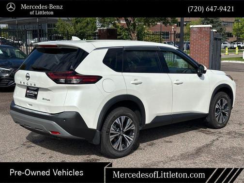 2021 Nissan Rogue SV