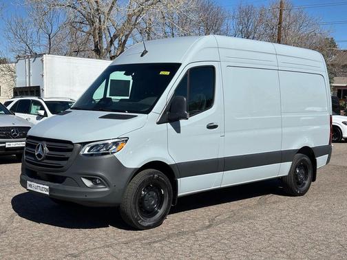 2025 Mercedes-Benz Sprinter 2500 Standard Roof