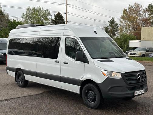 2025 Mercedes-Benz Sprinter 2500 High Roof