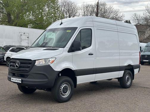 2025 Mercedes-Benz Sprinter 2500 Standard Roof