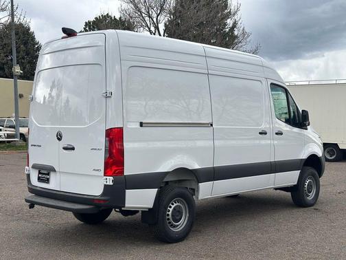 2025 Mercedes-Benz Sprinter 2500 Standard Roof