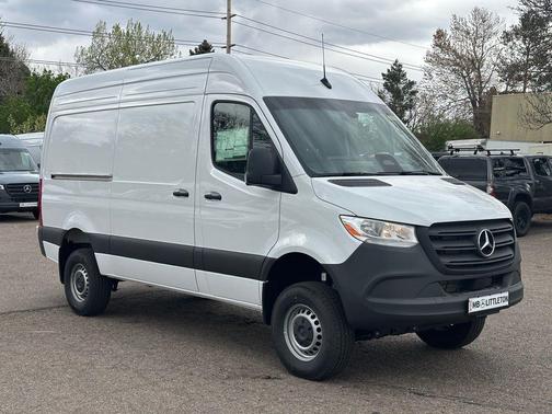 2025 Mercedes-Benz Sprinter 2500 Standard Roof
