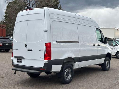 2025 Mercedes-Benz Sprinter 2500 Standard Roof