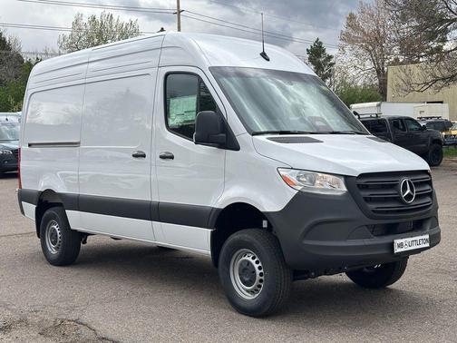 2025 Mercedes-Benz Sprinter 2500 Standard Roof