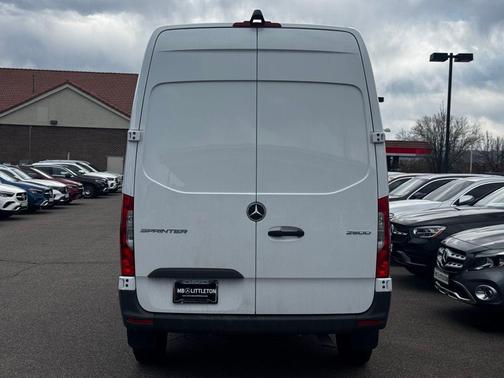 2023 Mercedes-Benz Sprinter 2500 144 WB