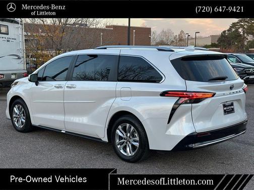 2024 Toyota Sienna Limited