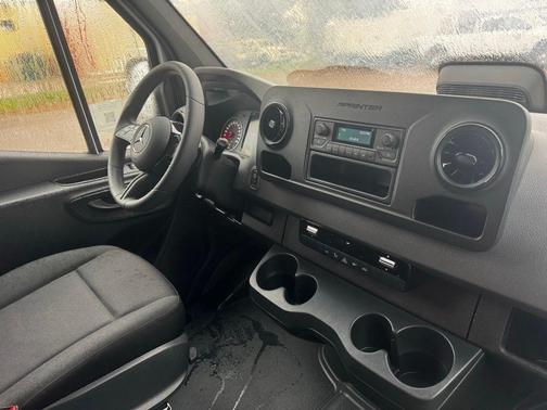 2025 Mercedes-Benz Sprinter 2500 High Roof