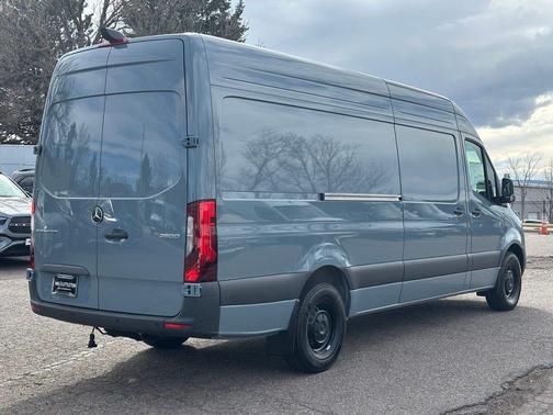 2025 Mercedes-Benz Sprinter 2500 High Roof