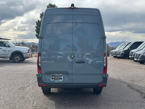2025 Mercedes-Benz Sprinter 2500 High Roof