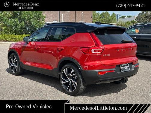 2021 Volvo XC40 T5 R-Design