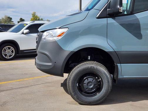 2025 Mercedes-Benz Sprinter 2500 Standard Roof