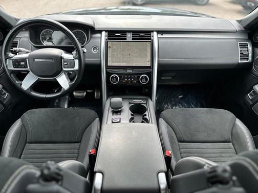 2023 Land Rover Discovery P360 R-Dynamic S