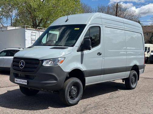 2025 Mercedes-Benz Sprinter 2500 Standard Roof