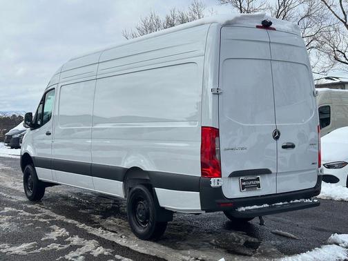2025 Mercedes-Benz Sprinter 2500 High Roof