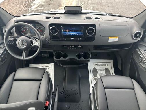 2025 Mercedes-Benz Sprinter 2500 High Roof