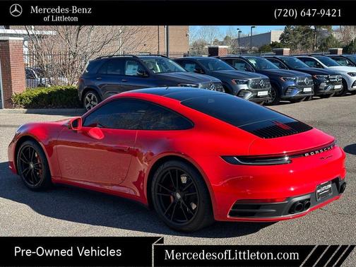 2021 Porsche 911 Carrera