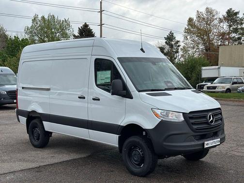 2025 Mercedes-Benz Sprinter 2500 Standard Roof