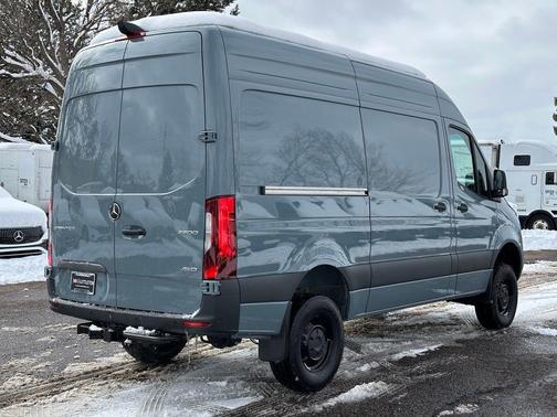 2025 Mercedes-Benz Sprinter 2500 Standard Roof
