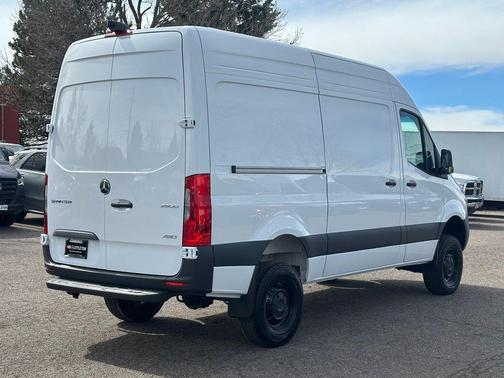 2025 Mercedes-Benz Sprinter 2500 Standard Roof