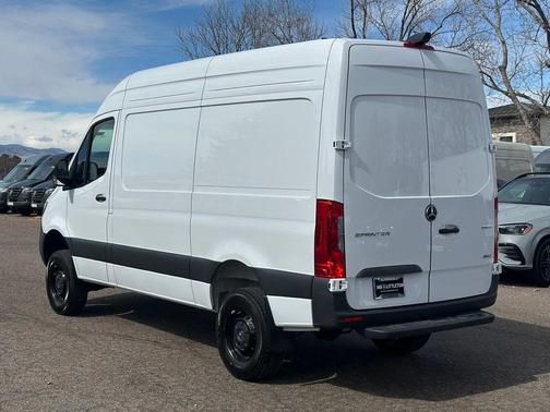 2025 Mercedes-Benz Sprinter 2500 Standard Roof