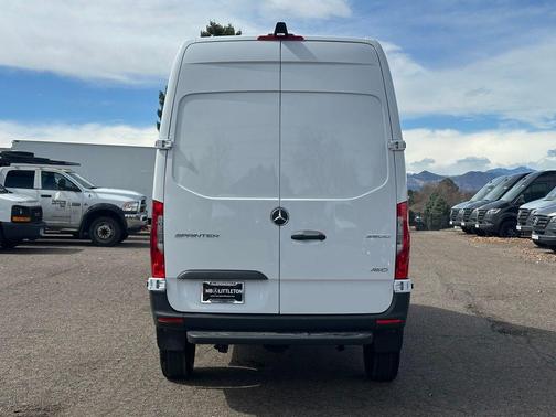 2025 Mercedes-Benz Sprinter 2500 Standard Roof