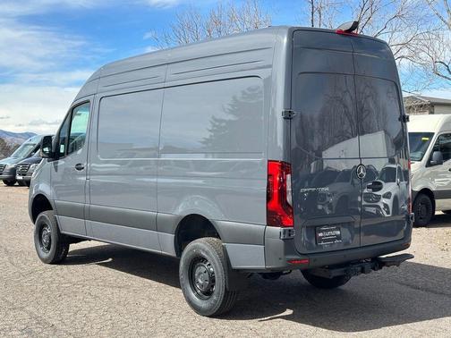 2025 Mercedes-Benz Sprinter 2500 Standard Roof