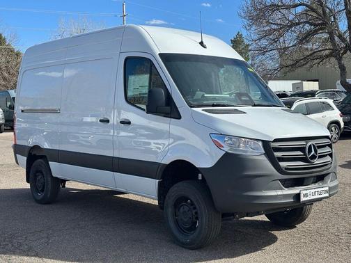 2025 Mercedes-Benz Sprinter 2500 Standard Roof