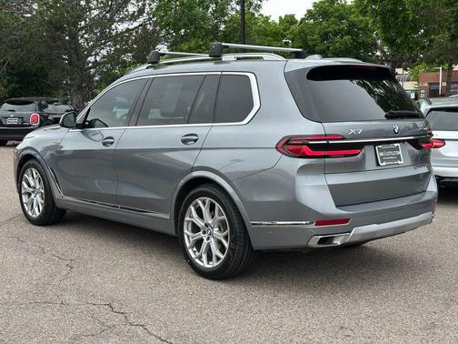 2023 BMW X7 xDrive40i