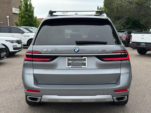 2023 BMW X7 xDrive40i