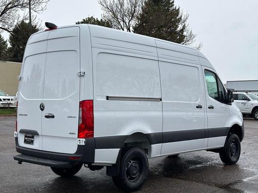 2025 Mercedes-Benz Sprinter 2500 Standard Roof
