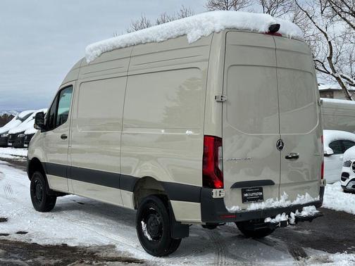 2025 Mercedes-Benz Sprinter 2500 Standard Roof
